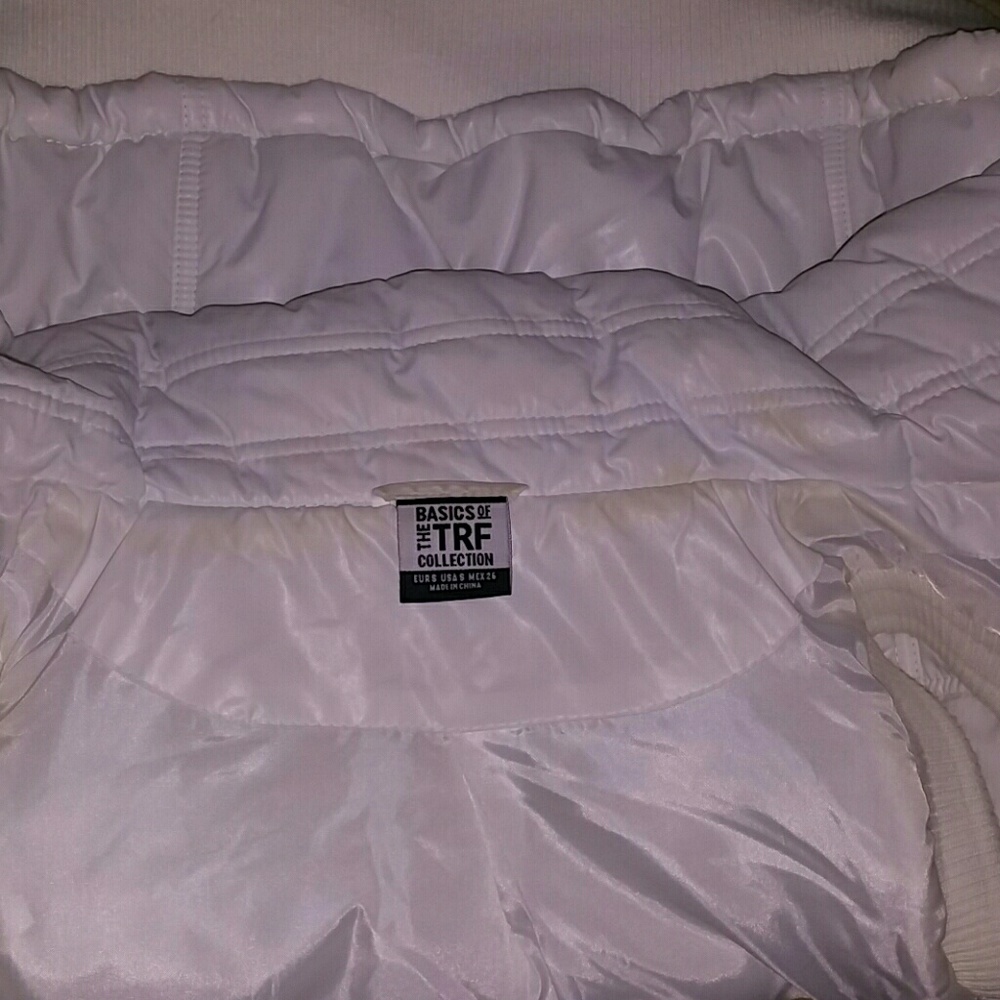 Polyester Jacket (no arms) White S - Picture 4 of 6
